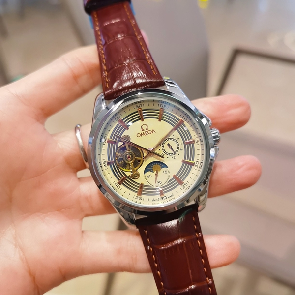 ブランド時計角部分ディテール